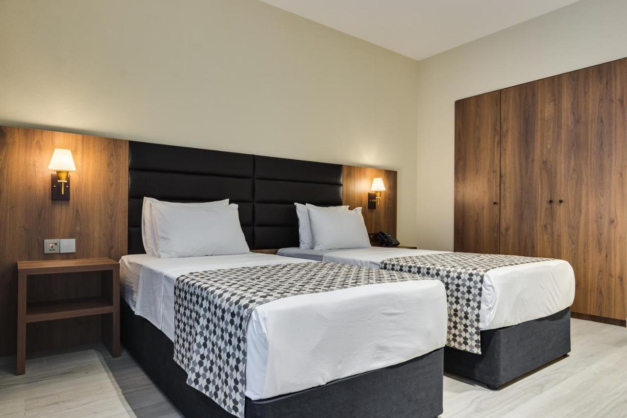 Hotel Eleven